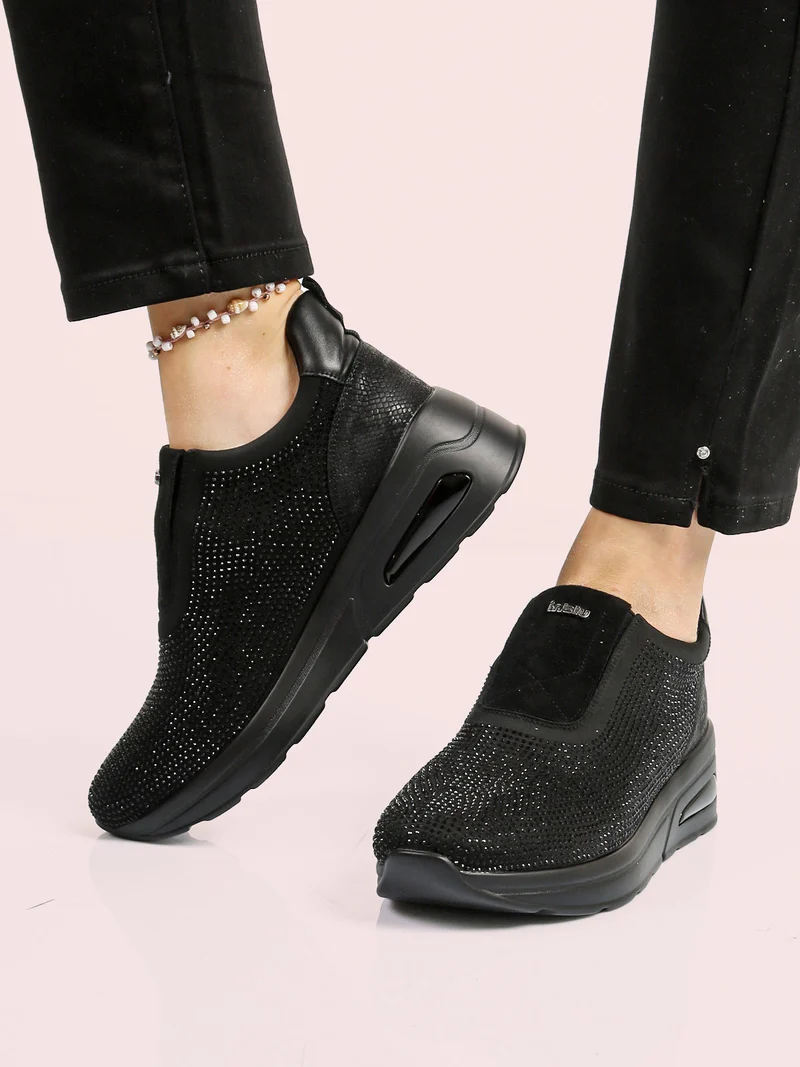 Sneakers donna slip on con zeppa e strass - nero