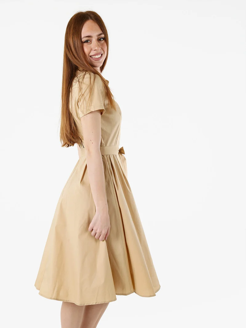 Abito donna in cotone a maniche corte con bottoni sullo scollo - khaki