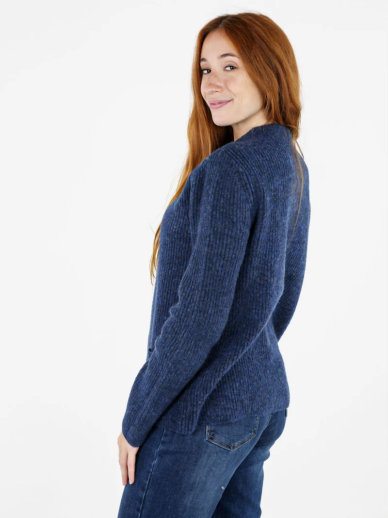 Cardigan donna in maglia con bottoni e taschini - blu scuro