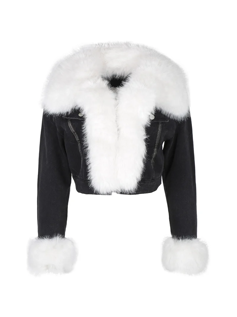 Giacca donna cropped in jeans con polsini e scollo in pelliccia sintetica - nero