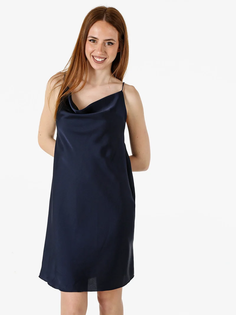 Vestito da donna con spalline sottili e scollo a cascata - blu scuro