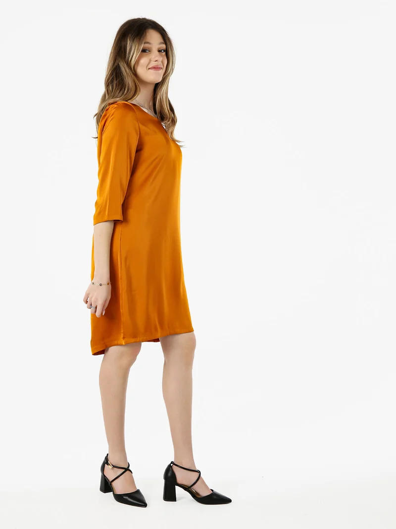 Vestito donna con maniche a 3/4 in tessuto effetto raso - cuoio
