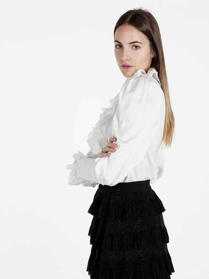 Camicia elegante da donna con rouge in pizzo - bianco
