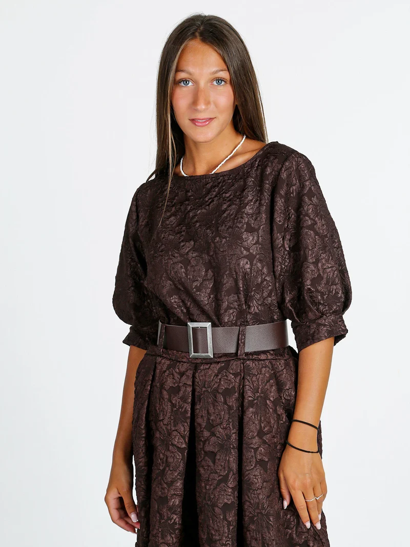 Blusa donna con ricami e maniche corte a palloncino - moro