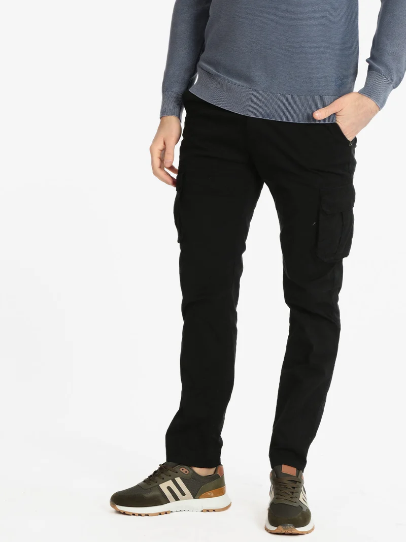 Pantaloni in cotone uomo con tasconi - nero
