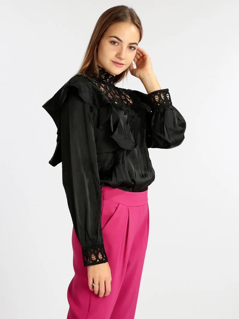 Blusa donna con inserti in macramè - nero