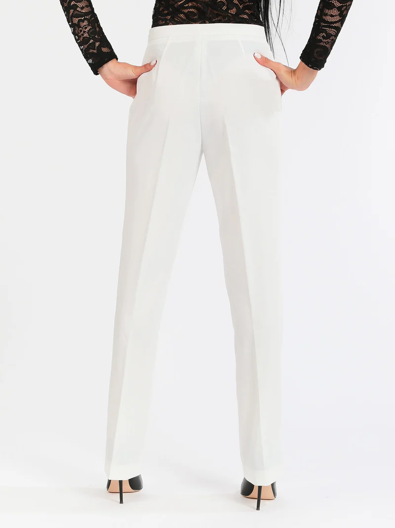 Pantaloni classici da donna a gamba dritta - bianco