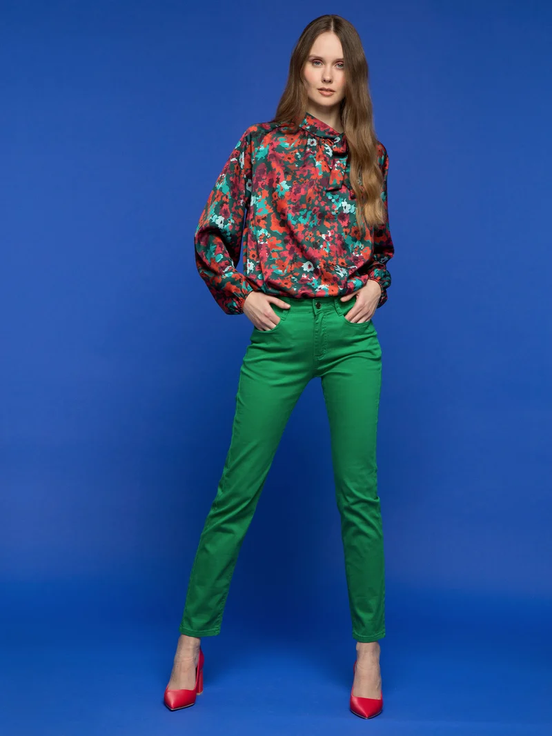 Camicetta donna accollata con stampe - verde