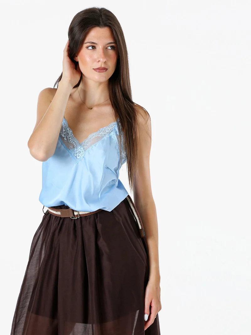 Top donna effetto raso con scollo in pizzo e spalline strette - azzurro
