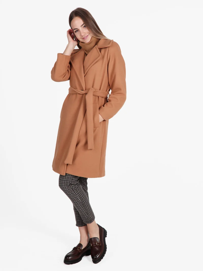 Cappotto donna con cintura e bottoni a doppiopetto - cammello