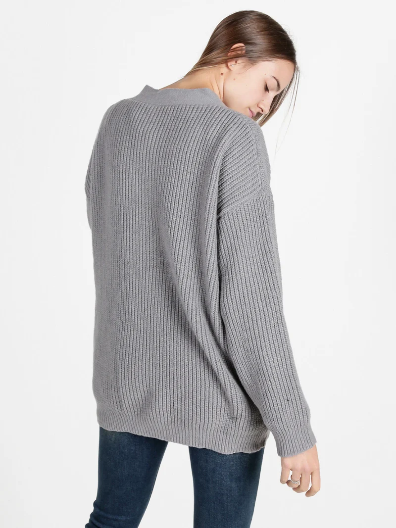 Cardigan donna ovesize in maglia con tasche in jeans - grigio