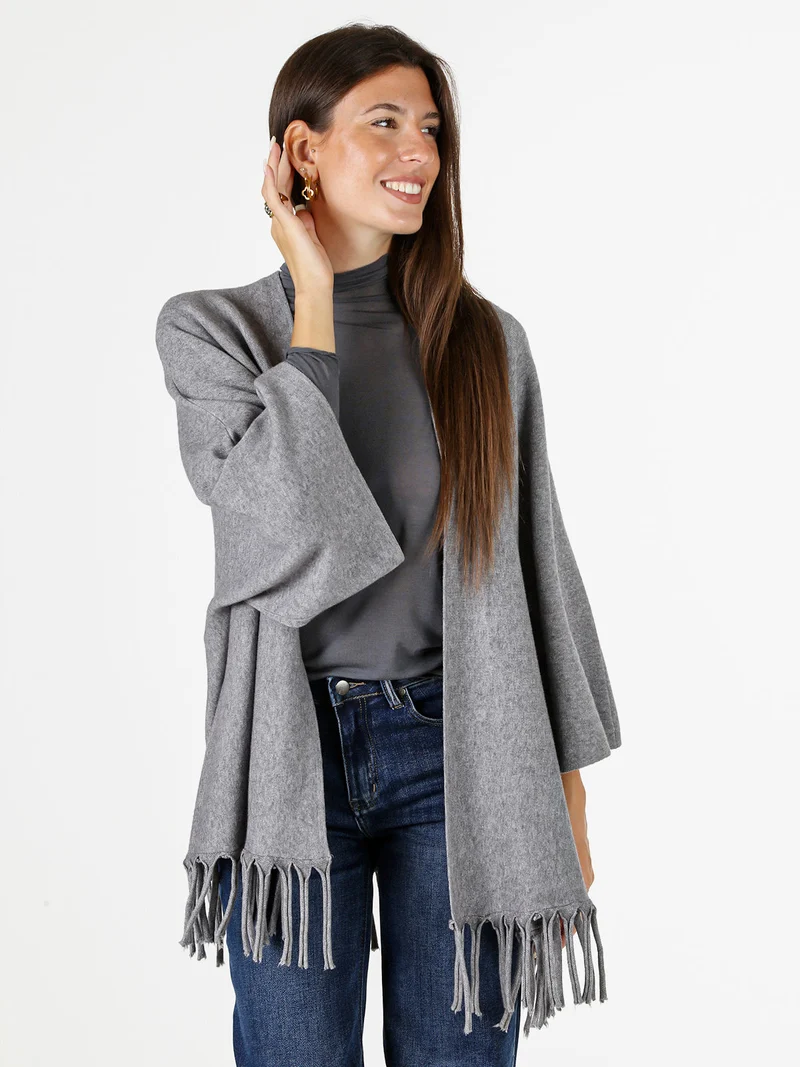 Cardigan aperto da donna in maglia con maniche a campana e frange sul fondo - grigio
