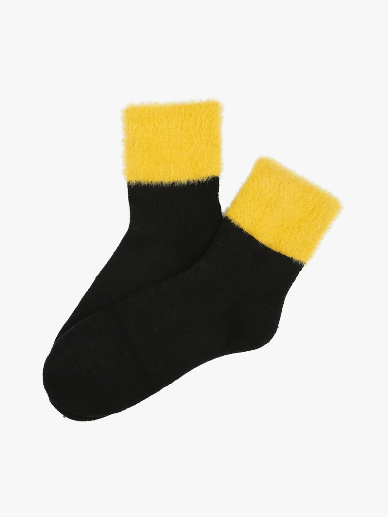 Calze corte da donna con bordo peloso - giallo