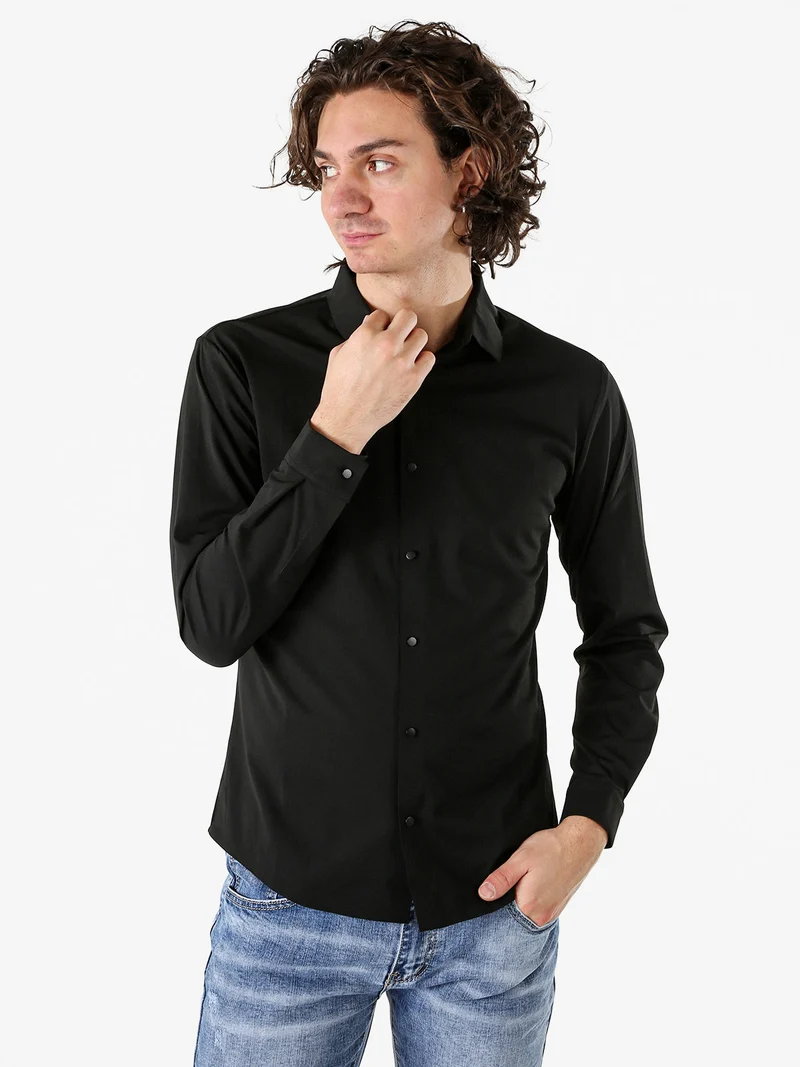 Camicia da uomo elasticizzata a maniche lunghe - nero