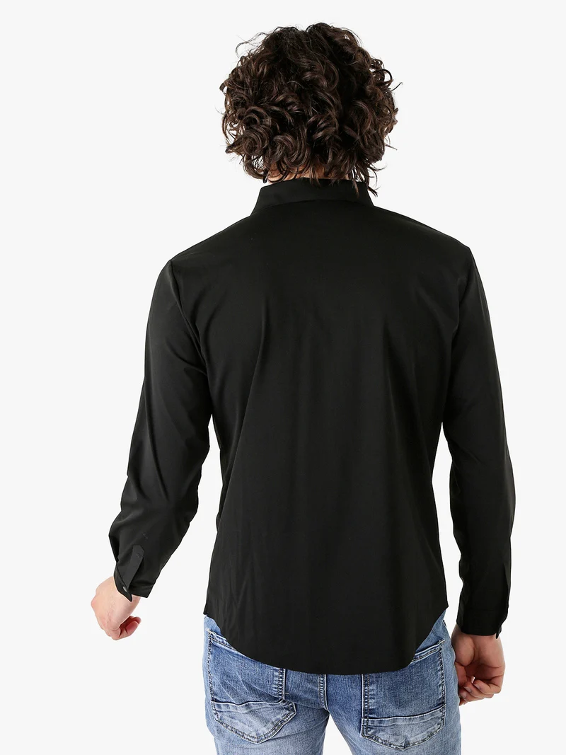 Camicia da uomo elasticizzata a maniche lunghe - nero