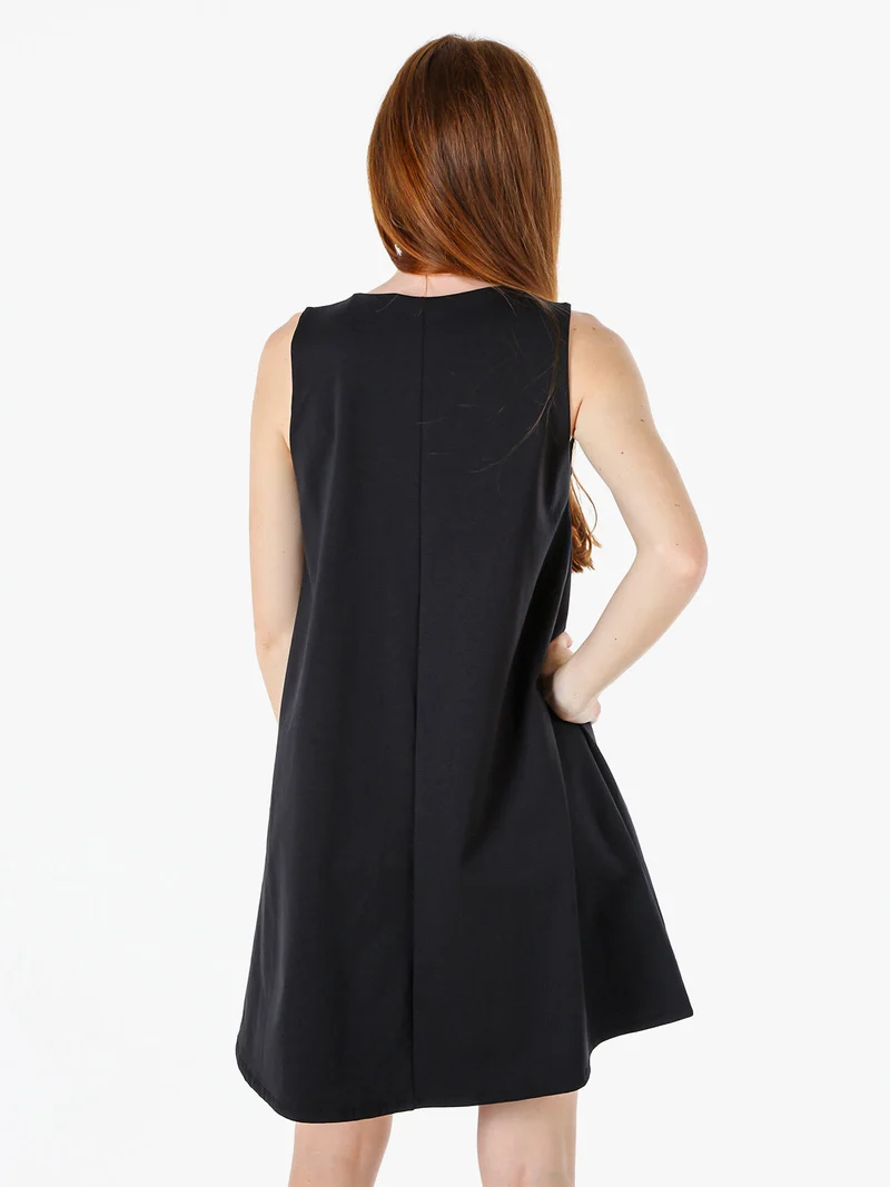 Vestito donna svasato senza maniche - nero