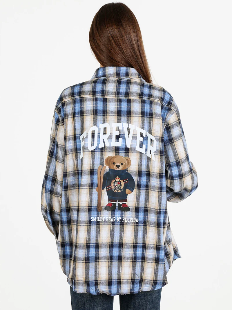 Camicia donna oversize a quadri con stampa orsacchiotto sul retro - blu