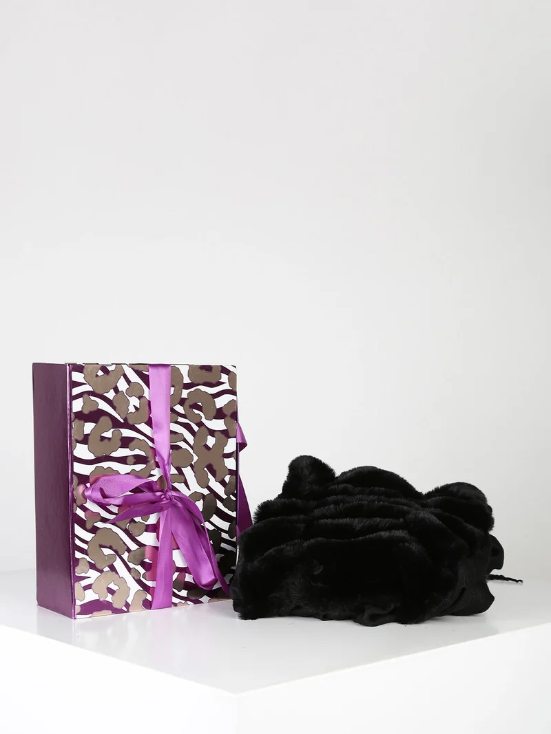 Sciarpa donna in ecopelliccia con frange - nero