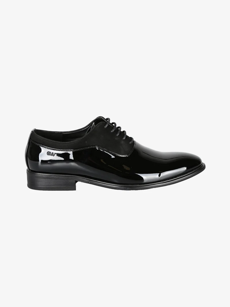 Scarpe stringate da uomo in vernice - nero