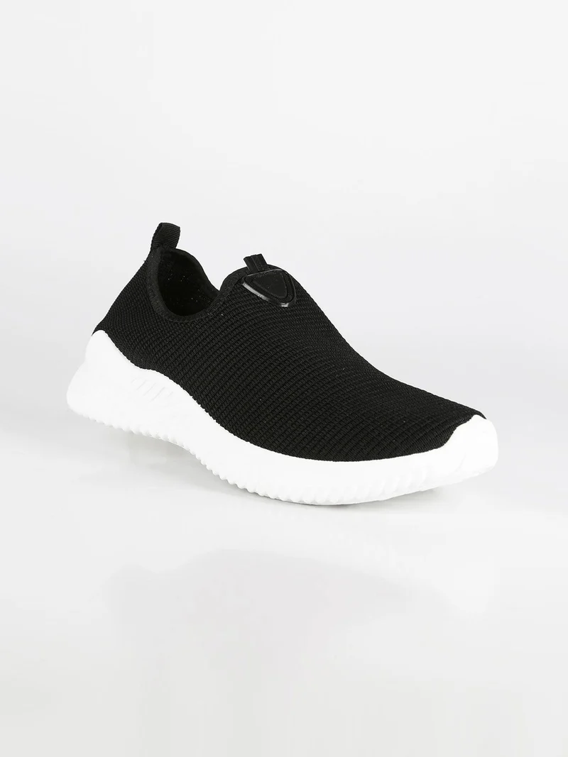 Sneakers slip on nere