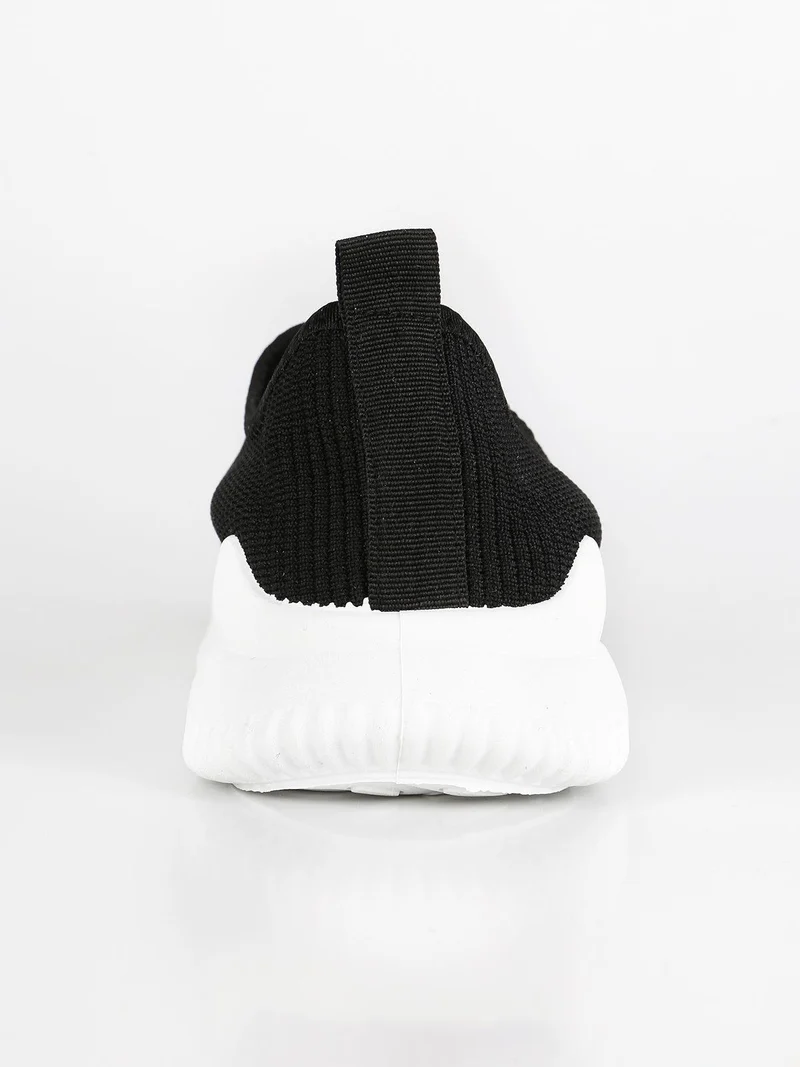 Sneakers slip on nere