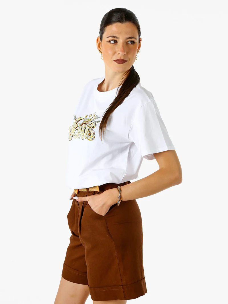 T-shirt donna oversize in cotone con dettagli di perle e strass - bianco
