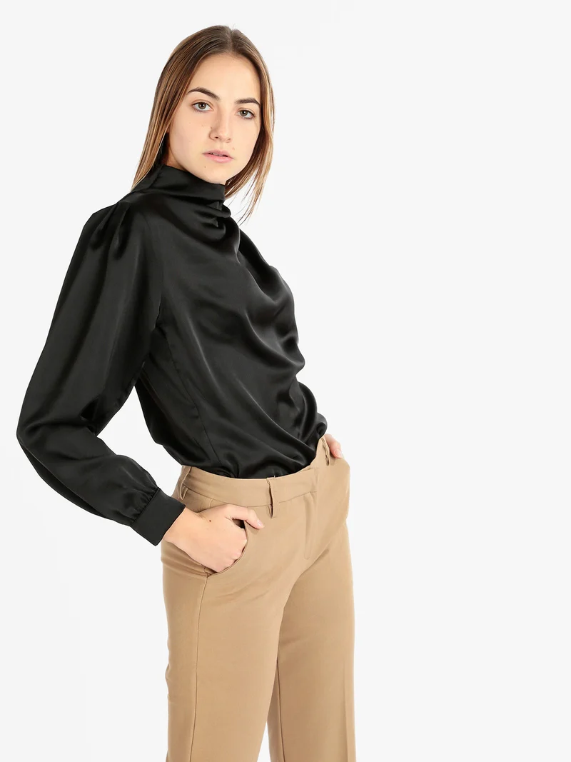 Blusa in simil seta da donna - nero