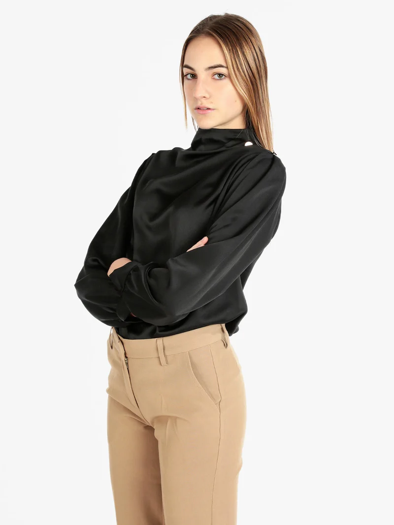 Blusa in simil seta da donna - nero