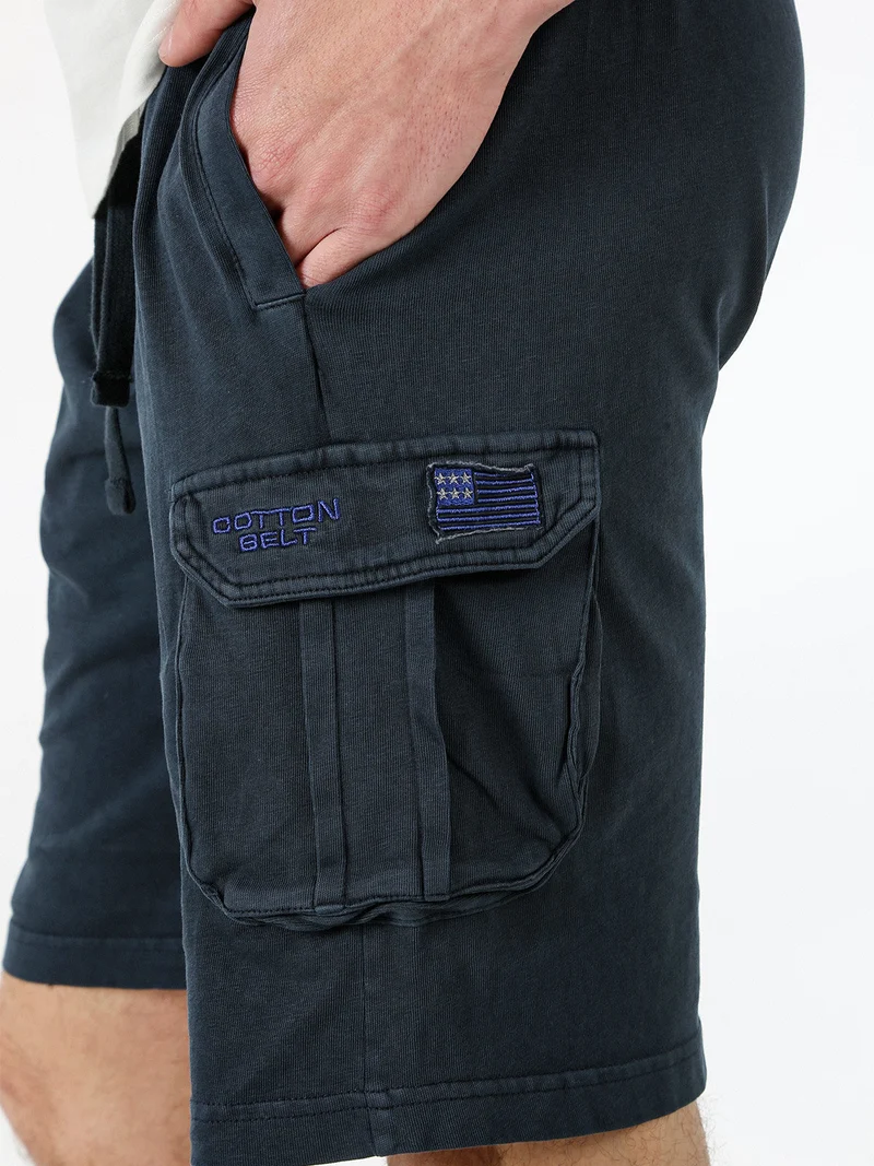 Bermuda da uomo in cotone con tasconi laterali e coulisse - blu