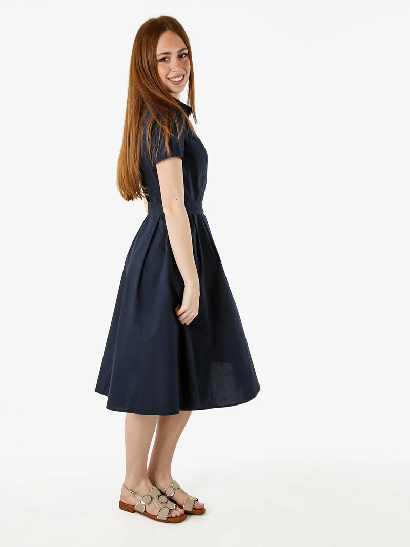 Abito donna in cotone a maniche corte con bottoni sullo scollo - blu scuro