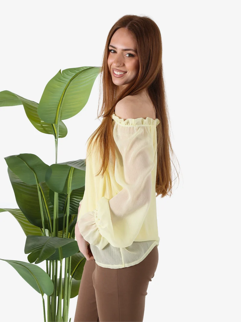 Blusa da donna a maniche lunghe velate con scollo a barchetta - giallo