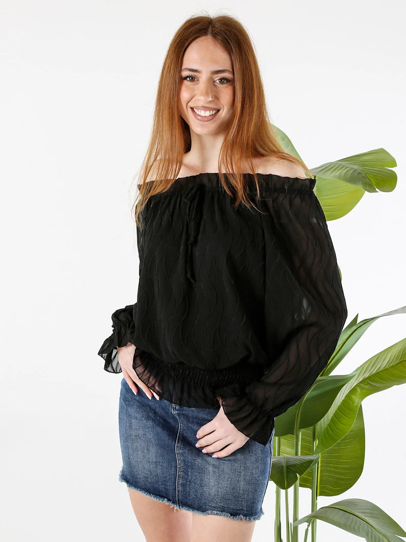 Blusa donna a maniche lunghe con scollo a barchetta - nero