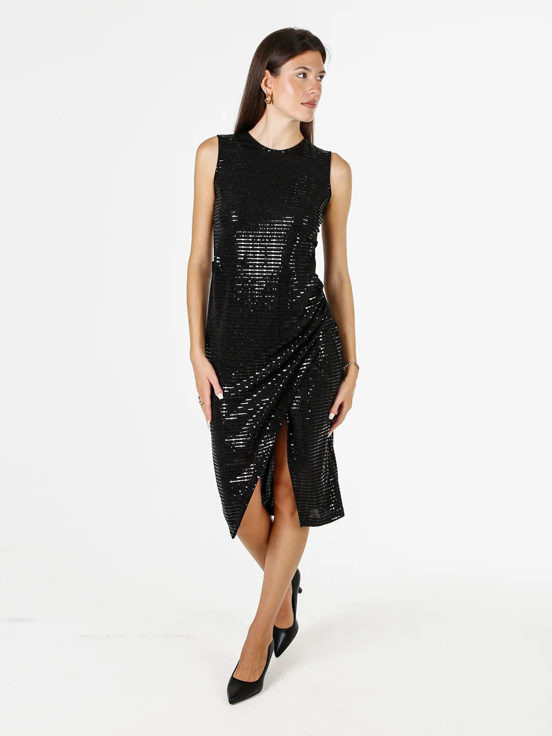 Abito smanicato da donna in tessuto effetto brillante con spacco - nero