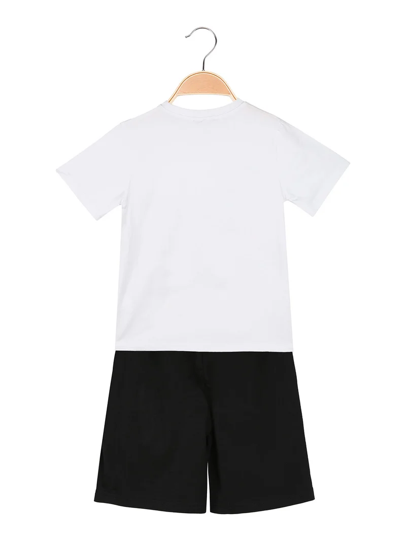 Completo da bambino corto in cotone con t-shirt e bermuda - bianco