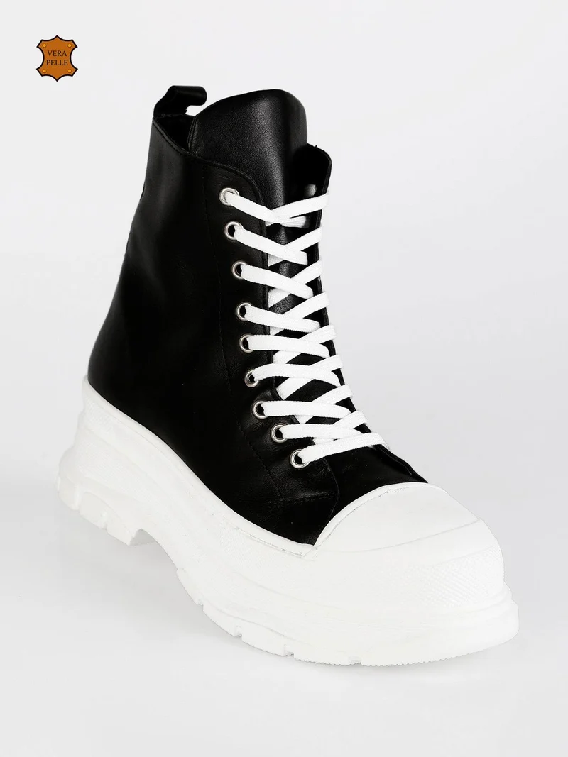 Genny Sneakers alta in pelle con platform - nero