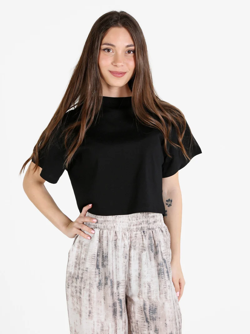 T-shirt crop donna in cotone oversize - nero
