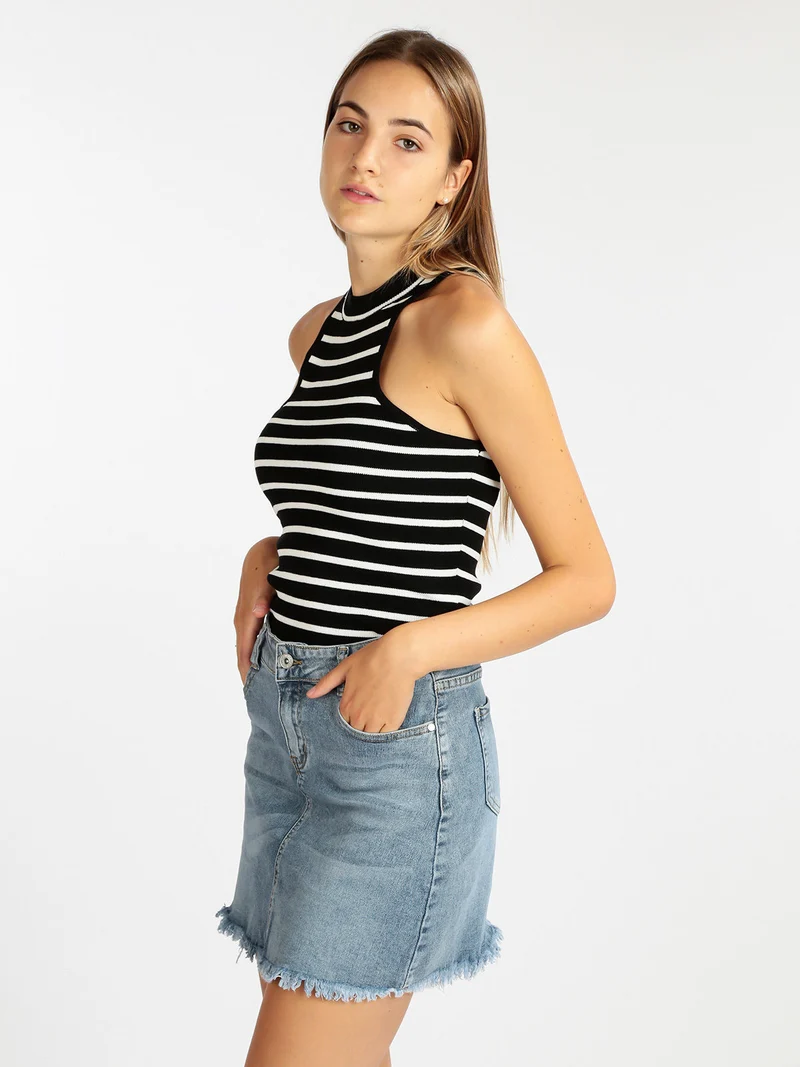 Top cropped in maglia - nero