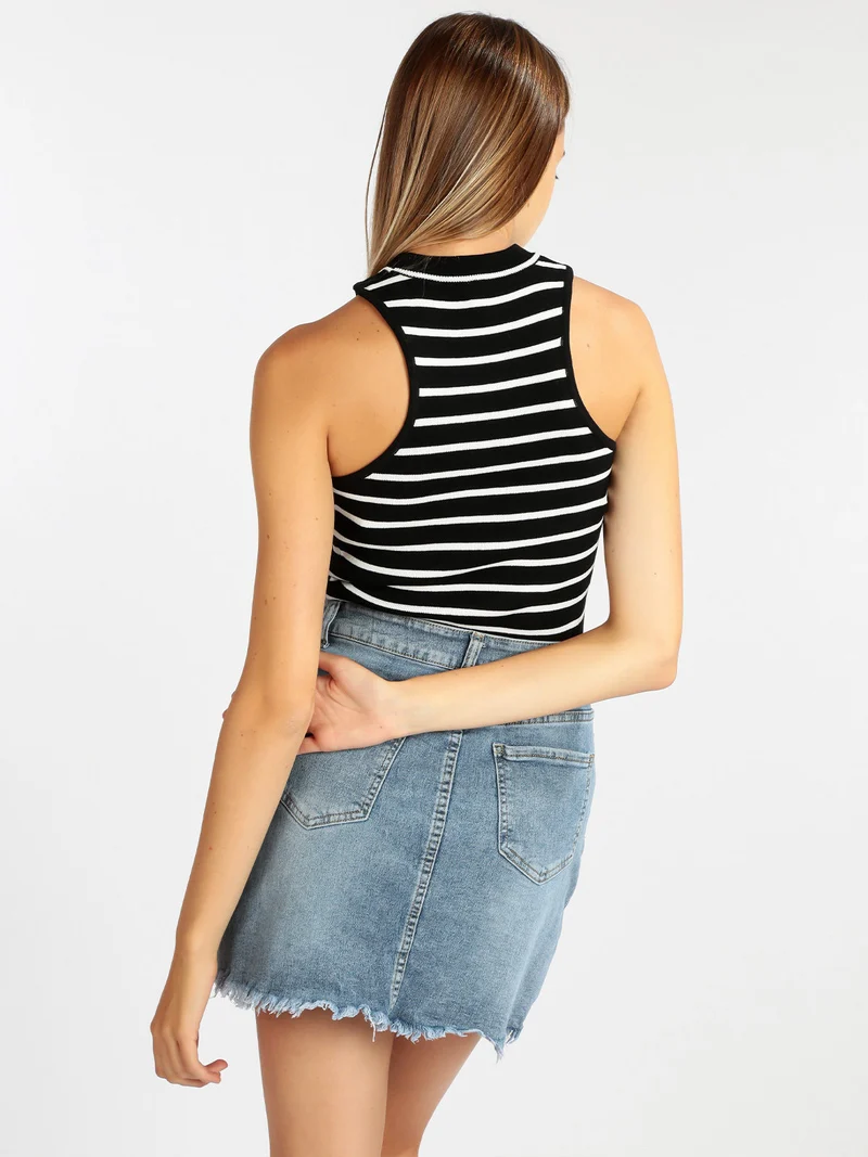 Top cropped in maglia - nero