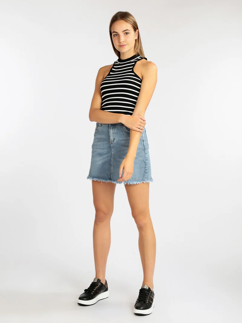Top cropped in maglia - nero
