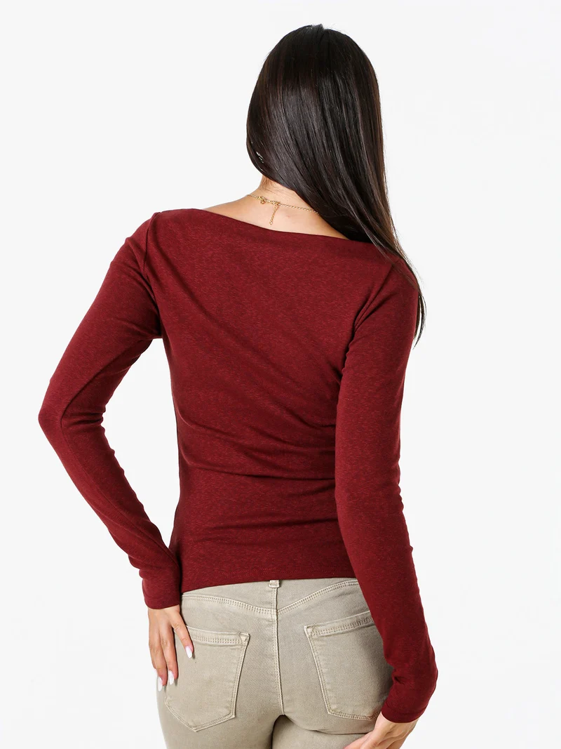 Maglia donna a maniche lunghe con scollo a barchetta - bordeaux