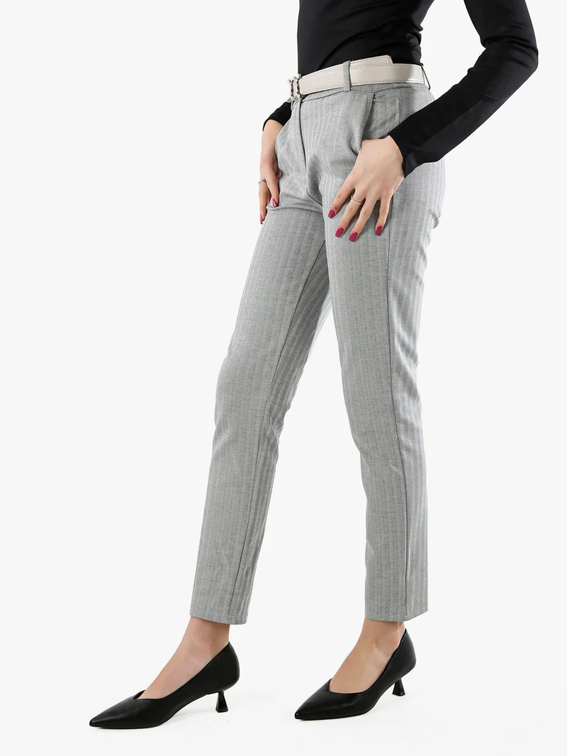 Pantaloni donna capri con cintura - grigio