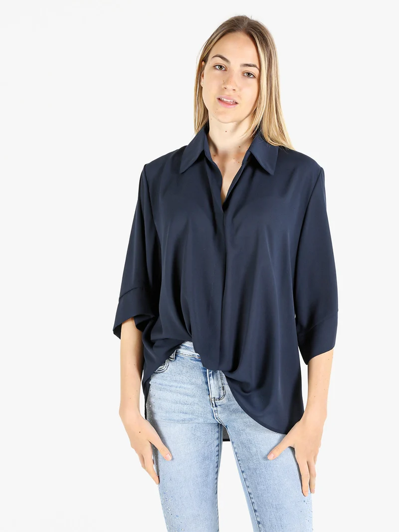 Camicia da donna oversize a maniche corte LINEA CURVY - blu scuro
