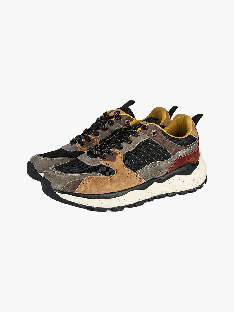 Sneakers da uomo stringate - nero