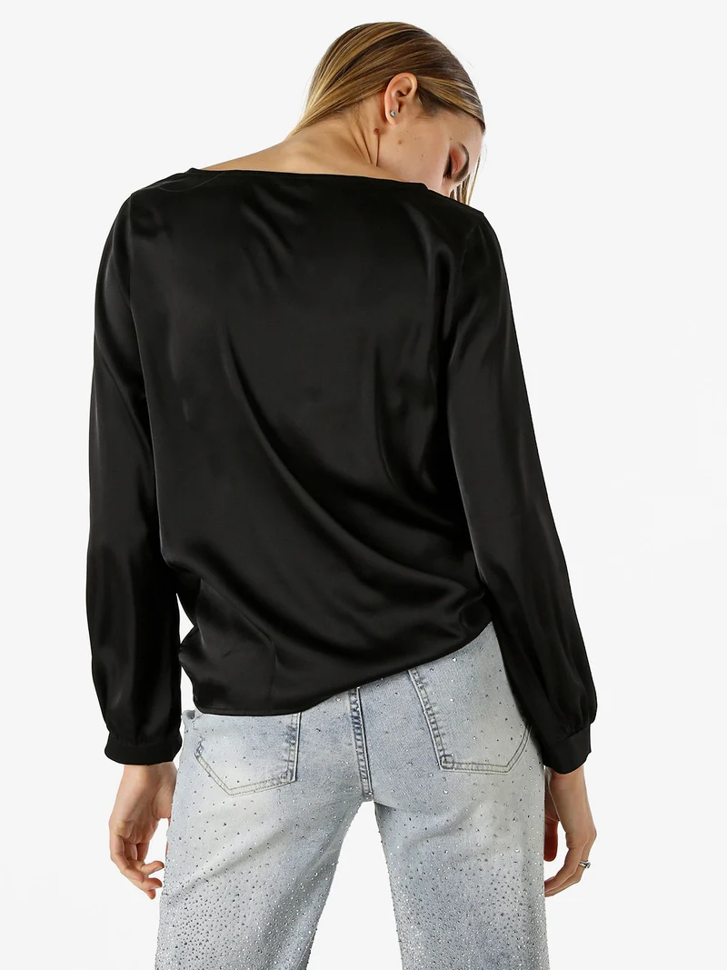 Blusa donna a maniche lunghe in tessuto simil raso con scollo a cascata - nero