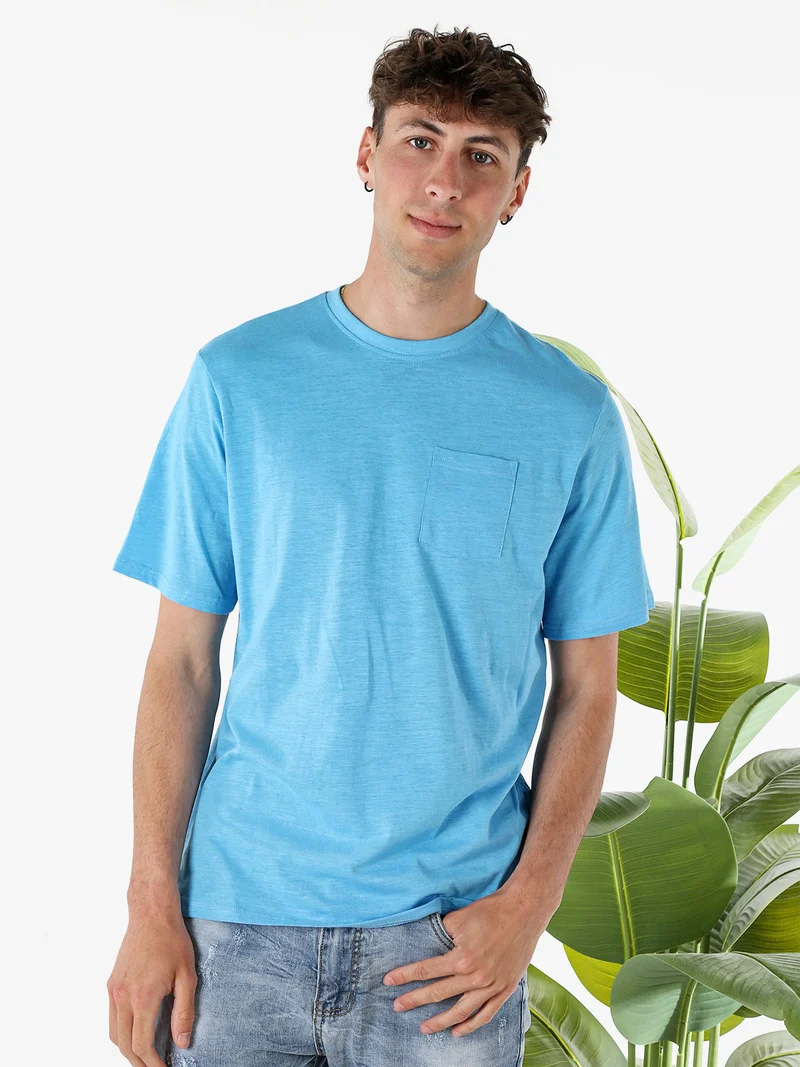 T-shirt in cotone da uomo con taschino - turchese