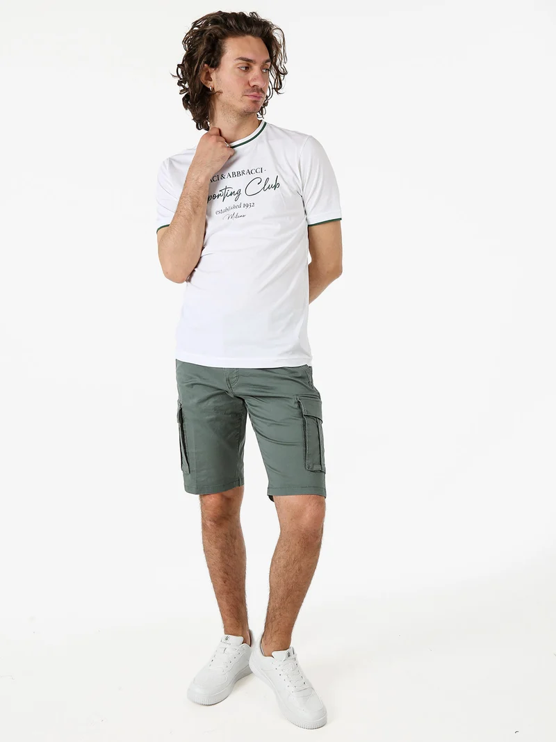 Bermuda da uomo in cotone stretch con tasconi - verde