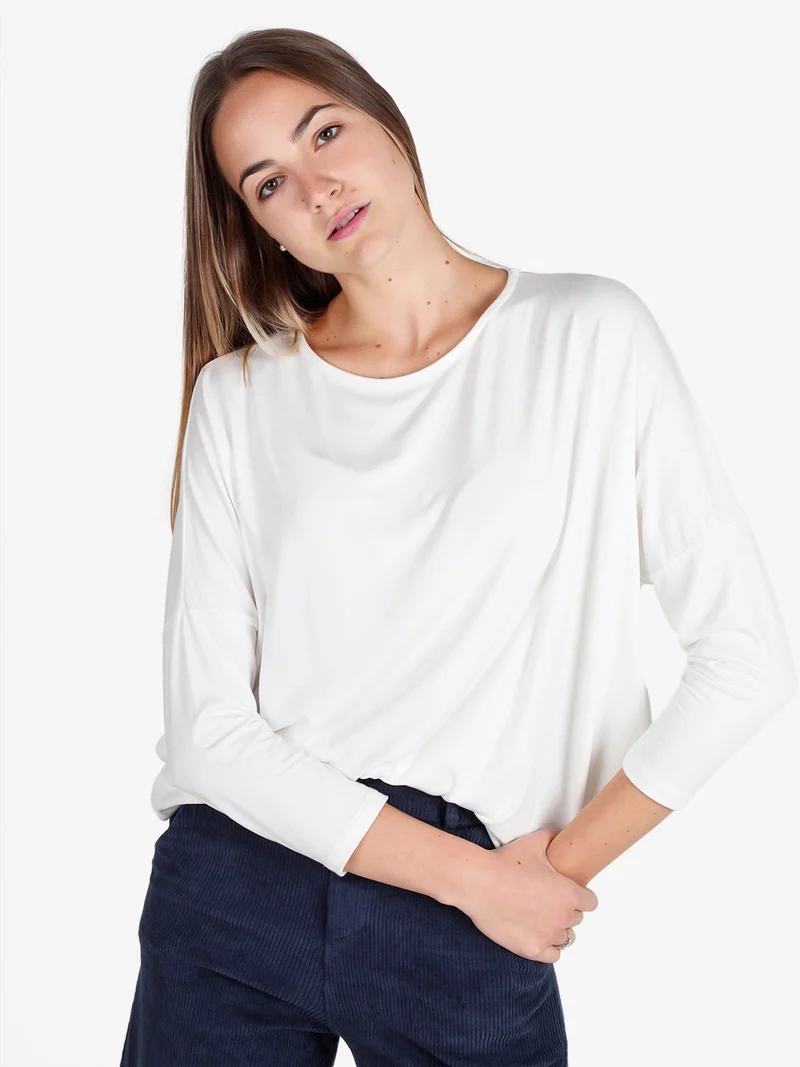 Maglia donna con maniche a pipistrello - bianco