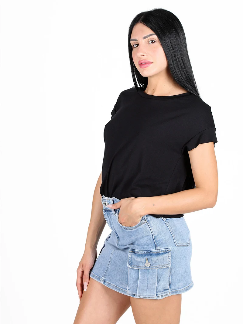 T-shirt donna elasticizzata con cuciture taglio laser - nero