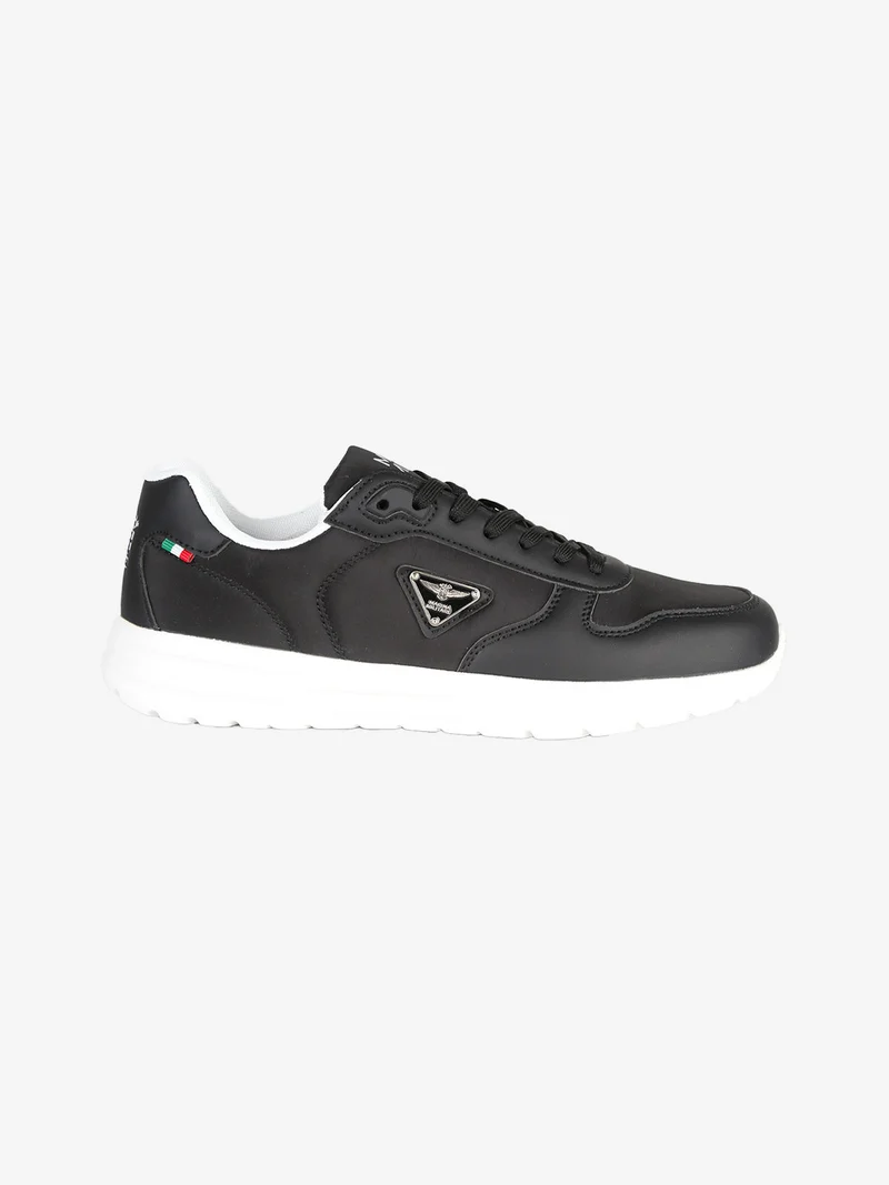 Sneakers stringate da uomo - nero
