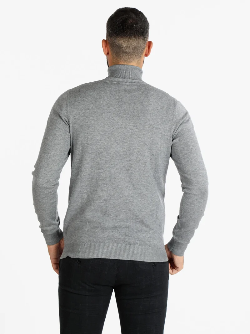 Dolcevita in maglia da uomo - grigio